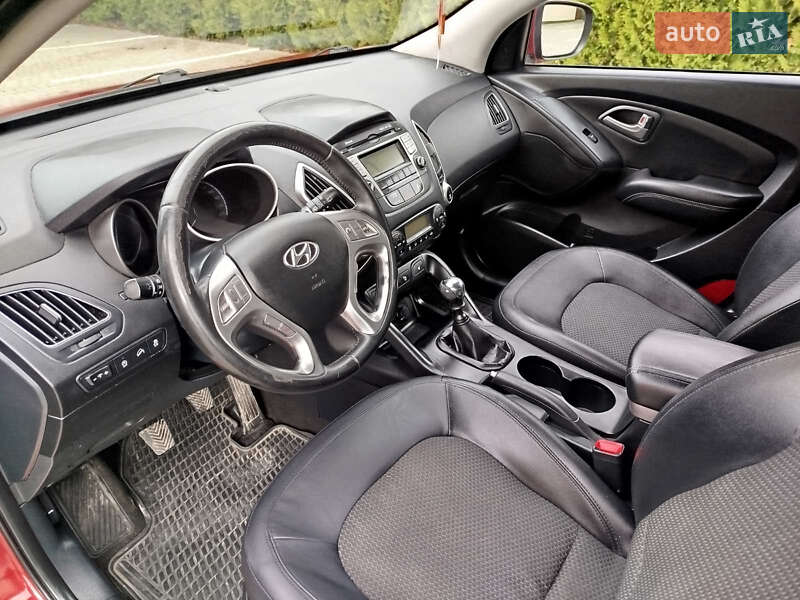 Внедорожник / Кроссовер Hyundai ix35 2011 в Кременце фото 8 Внедорожник / Кроссовер Hyundai ix35 2011 в Кременце