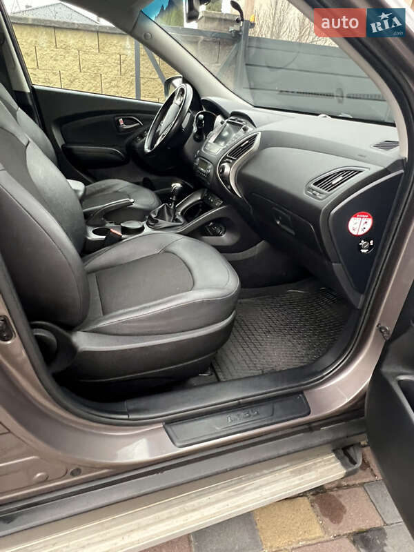 Внедорожник / Кроссовер Hyundai ix35 2015 в Львове