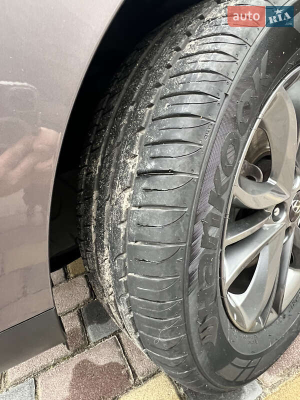 Внедорожник / Кроссовер Hyundai ix35 2015 в Львове