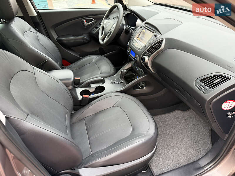 Внедорожник / Кроссовер Hyundai ix35 2014 в Ровно