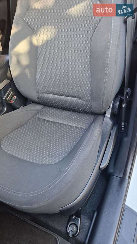 Внедорожник / Кроссовер Hyundai ix35 2010 в Киеве фото 26 Внедорожник / Кроссовер Hyundai ix35 2010 в Киеве