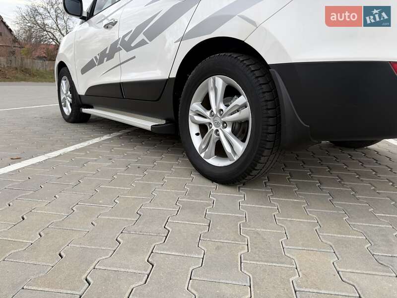 Внедорожник / Кроссовер Hyundai ix35 2012 в Черновцах фото 7 Внедорожник / Кроссовер Hyundai ix35 2012 в Черновцах