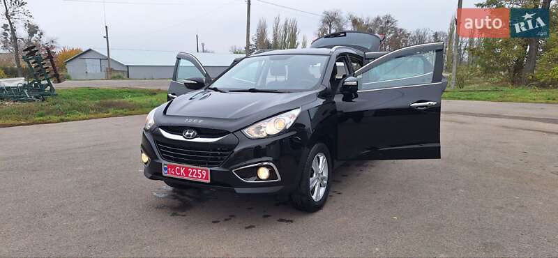 Внедорожник / Кроссовер Hyundai ix35 2014 в Новоархангельске