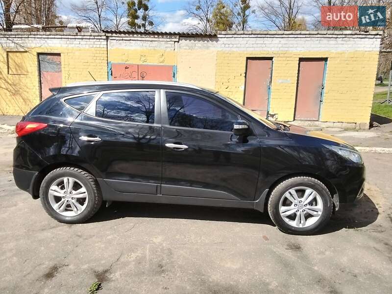 Внедорожник / Кроссовер Hyundai ix35 2012 в Харькове