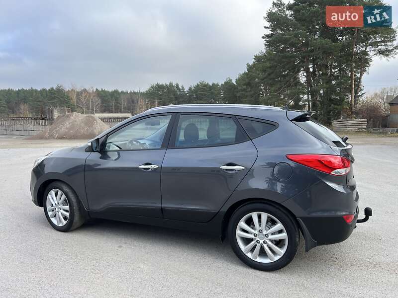 Позашляховик / Кросовер Hyundai ix35 2011 в Радивиліві