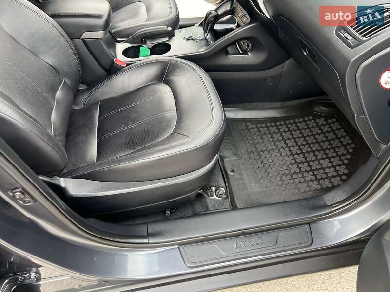 Позашляховик / Кросовер Hyundai ix35 2011 в Радивиліві