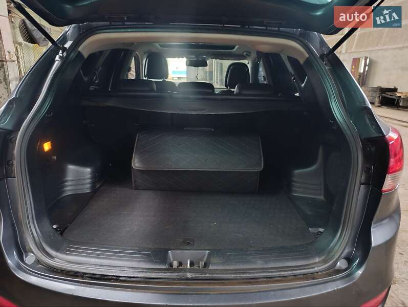 Внедорожник / Кроссовер Hyundai ix35 2010 в Одессе