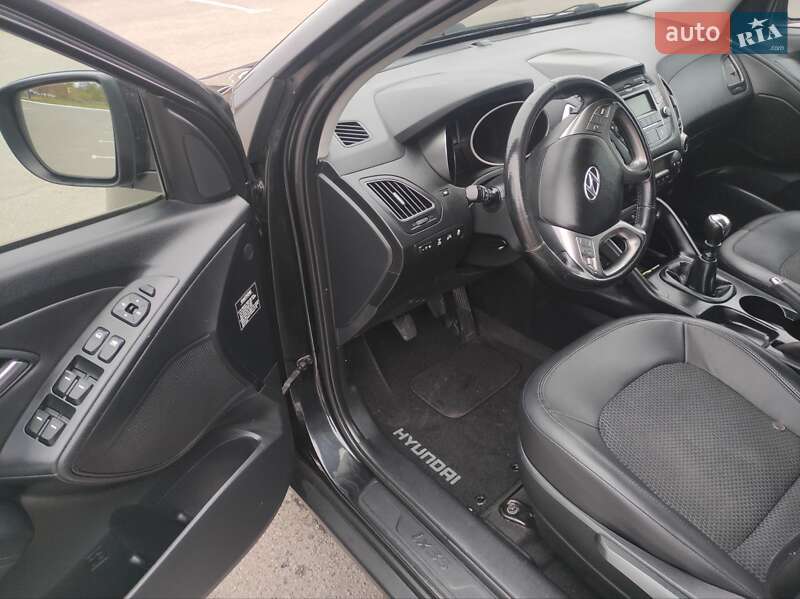 Внедорожник / Кроссовер Hyundai ix35 2010 в Полтаве фото 16 Внедорожник / Кроссовер Hyundai ix35 2010 в Полтаве