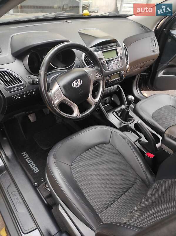 Внедорожник / Кроссовер Hyundai ix35 2010 в Полтаве фото 27 Внедорожник / Кроссовер Hyundai ix35 2010 в Полтаве