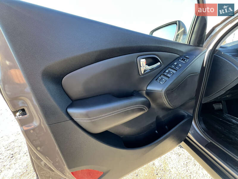 Внедорожник / Кроссовер Hyundai ix35 2012 в Луцке фото 27 Внедорожник / Кроссовер Hyundai ix35 2012 в Луцке