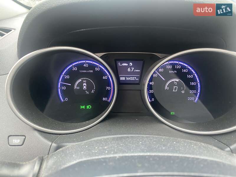 Внедорожник / Кроссовер Hyundai ix35 2012 в Ивано-Франковске фото 4 Внедорожник / Кроссовер Hyundai ix35 2012 в Ивано-Франковске