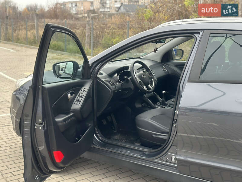 Внедорожник / Кроссовер Hyundai ix35 2011 в Дубно