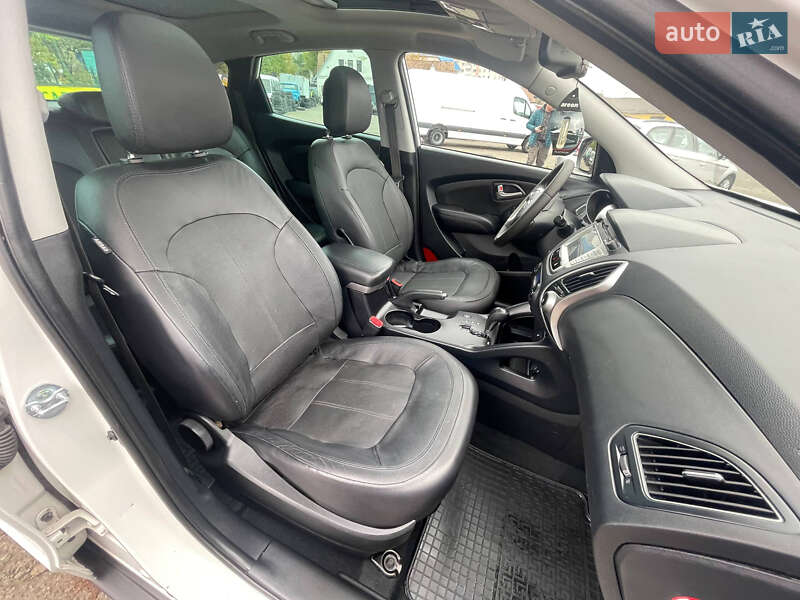 Внедорожник / Кроссовер Hyundai ix35 2012 в Ровно