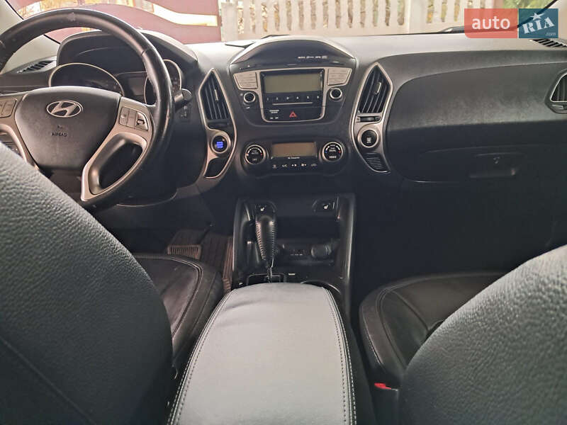Внедорожник / Кроссовер Hyundai ix35 2011 в Староконстантинове фото 5 Внедорожник / Кроссовер Hyundai ix35 2011 в Староконстантинове
