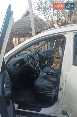 Позашляховик / Кросовер Hyundai ix35 2012 в Сараті