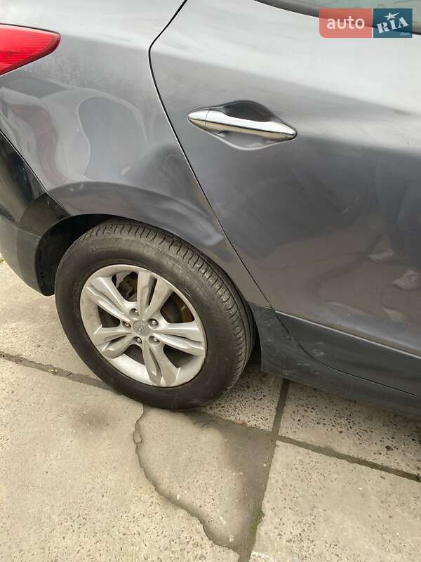 Позашляховик / Кросовер Hyundai ix35 2011 в Рівному