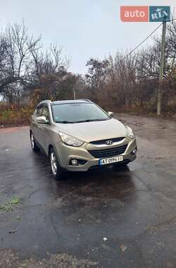 Позашляховик / Кросовер Hyundai ix35 2010 в Конотопі
