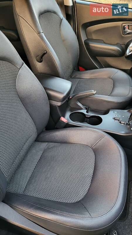 Внедорожник / Кроссовер Hyundai ix35 2013 в Харькове фото 28 Внедорожник / Кроссовер Hyundai ix35 2013 в Харькове