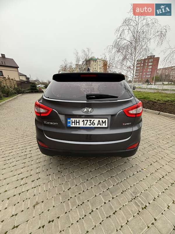 Внедорожник / Кроссовер Hyundai ix35 2014 в Черноморске