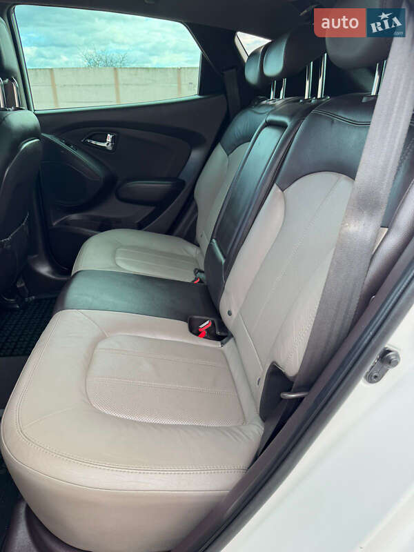 Внедорожник / Кроссовер Hyundai ix35 2012 в Стрые