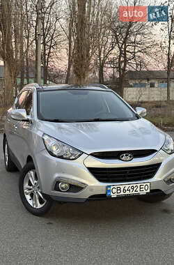 Внедорожник / Кроссовер Hyundai ix35 2010 в Чернигове
