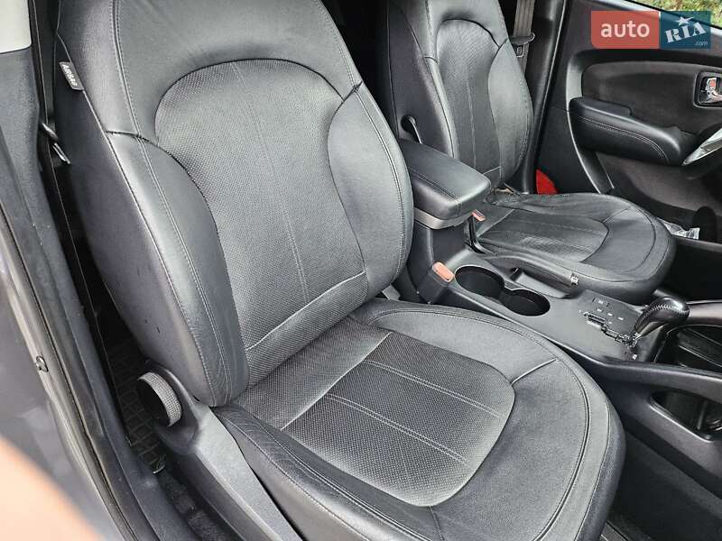 Позашляховик / Кросовер Hyundai ix35 2012 в Чернівцях фото 6 Позашляховик / Кросовер Hyundai ix35 2012 в Чернівцях