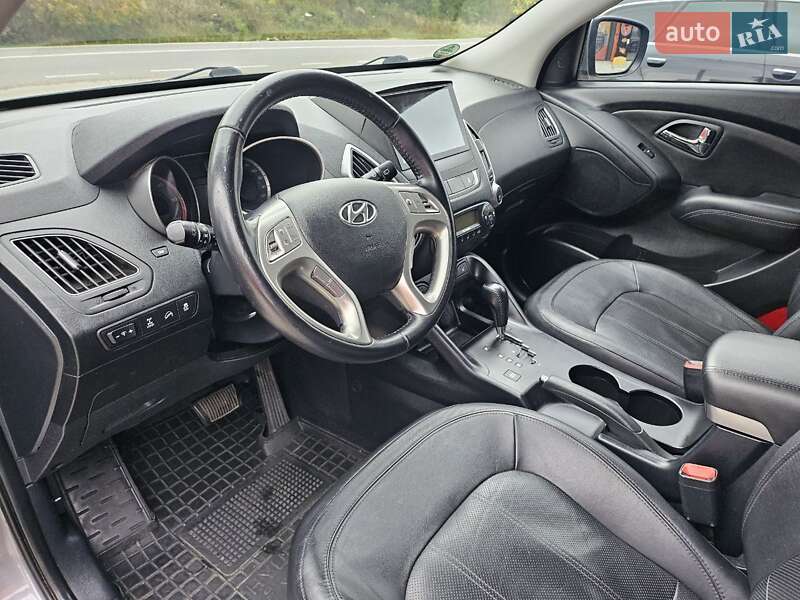 Позашляховик / Кросовер Hyundai ix35 2012 в Чернівцях фото 4 Позашляховик / Кросовер Hyundai ix35 2012 в Чернівцях
