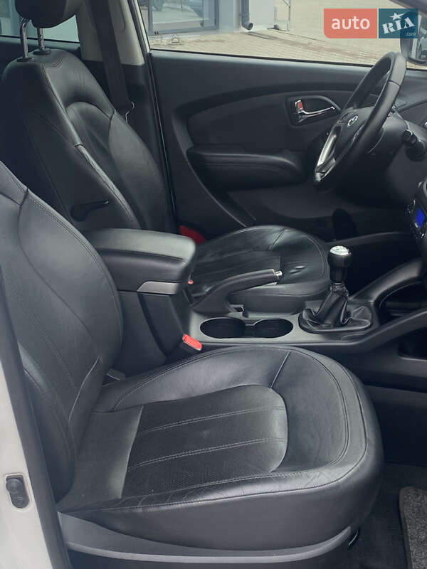 Внедорожник / Кроссовер Hyundai ix35 2011 в Киеве