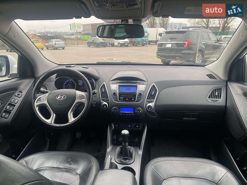 Внедорожник / Кроссовер Hyundai ix35 2011 в Киеве