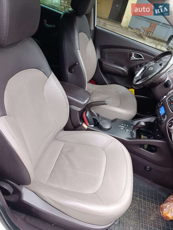 Внедорожник / Кроссовер Hyundai ix35 2012 в Харькове