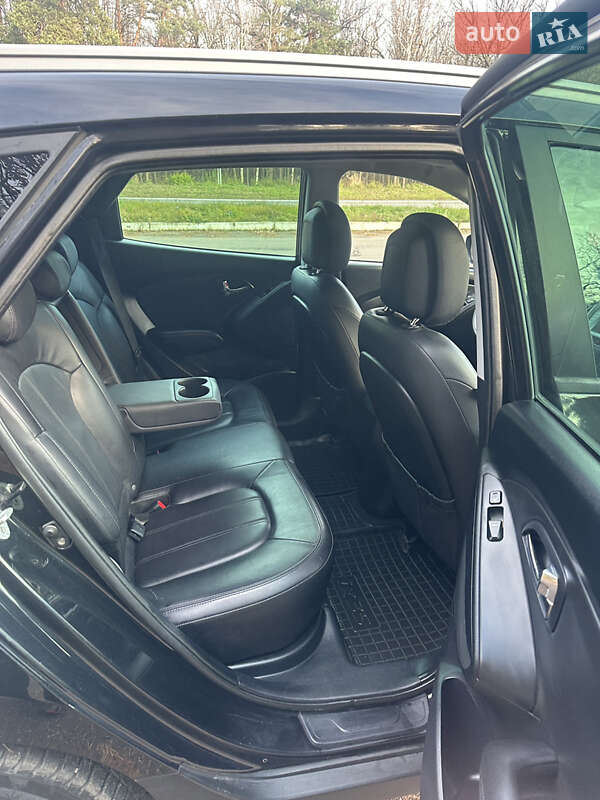 Внедорожник / Кроссовер Hyundai ix35 2010 в Ровно
