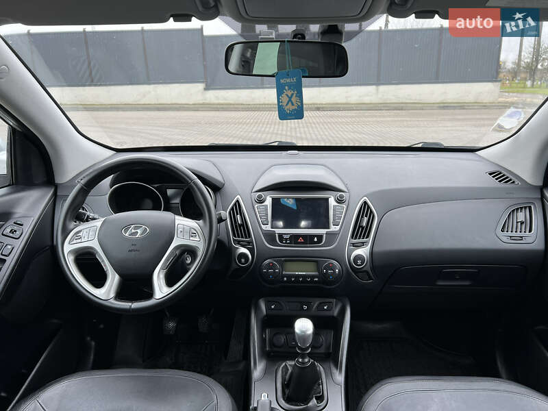 Внедорожник / Кроссовер Hyundai ix35 2011 в Луцке