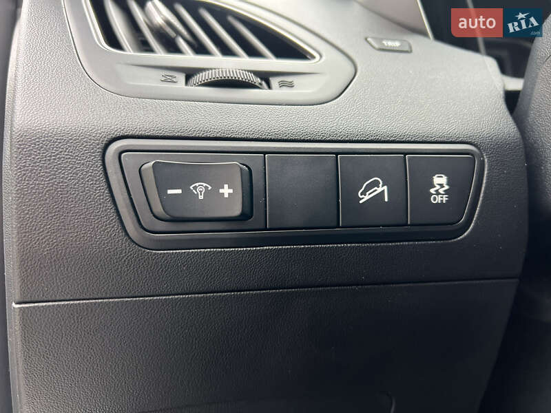 Внедорожник / Кроссовер Hyundai ix35 2011 в Луцке