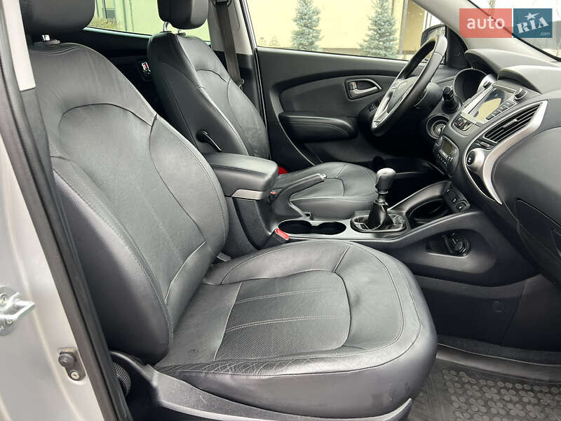 Внедорожник / Кроссовер Hyundai ix35 2011 в Луцке