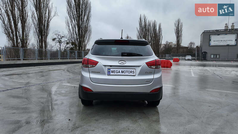 Внедорожник / Кроссовер Hyundai ix35 2011 в Киеве