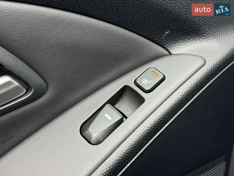 Внедорожник / Кроссовер Hyundai ix35 2011 в Радивилове