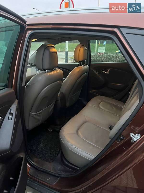 Внедорожник / Кроссовер Hyundai ix35 2013 в Ивано-Франковске фото 16 Внедорожник / Кроссовер Hyundai ix35 2013 в Ивано-Франковске