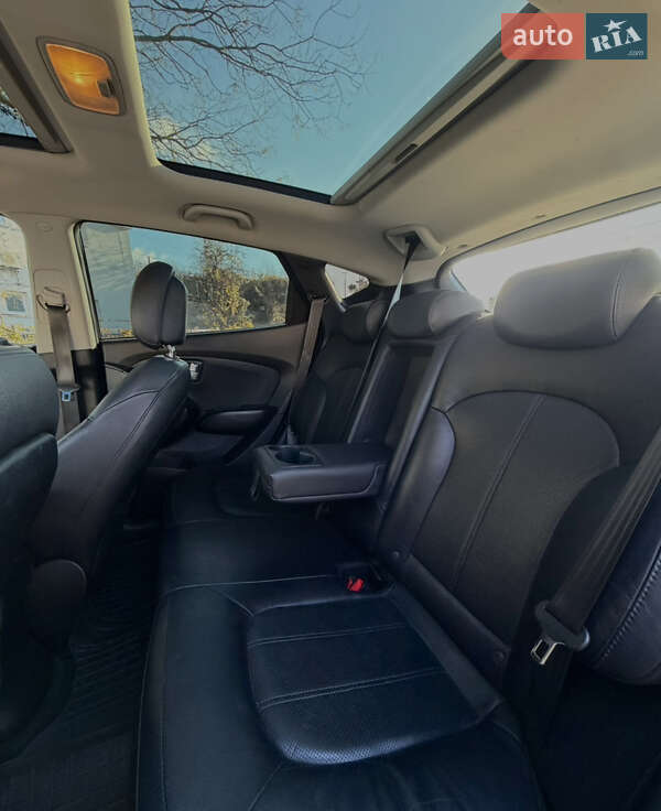 Внедорожник / Кроссовер Hyundai ix35 2015 в Одессе фото 9 Внедорожник / Кроссовер Hyundai ix35 2015 в Одессе