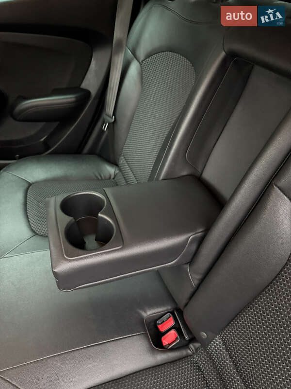 Внедорожник / Кроссовер Hyundai ix35 2013 в Ровно фото 58 Внедорожник / Кроссовер Hyundai ix35 2013 в Ровно