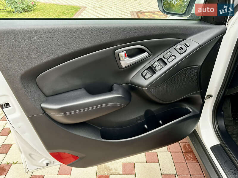 Внедорожник / Кроссовер Hyundai ix35 2013 в Киеве фото 24 Внедорожник / Кроссовер Hyundai ix35 2013 в Киеве