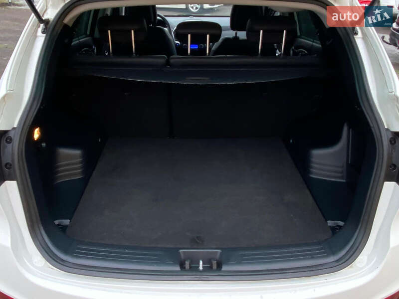 Внедорожник / Кроссовер Hyundai ix35 2012 в Ровно