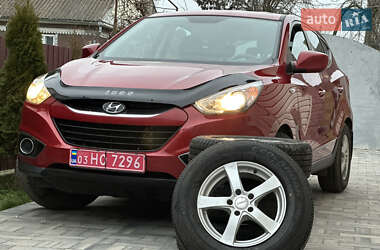Внедорожник / Кроссовер Hyundai ix35 2010 в Ровно