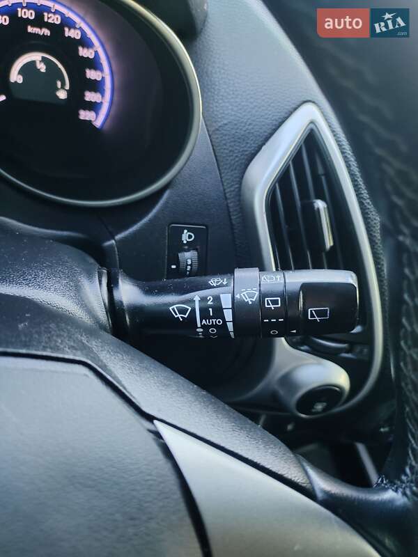 Внедорожник / Кроссовер Hyundai ix35 2010 в Ивано-Франковске фото 21 Внедорожник / Кроссовер Hyundai ix35 2010 в Ивано-Франковске