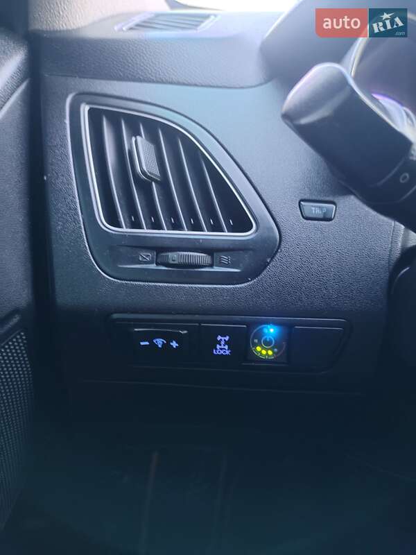 Внедорожник / Кроссовер Hyundai ix35 2010 в Ивано-Франковске фото 24 Внедорожник / Кроссовер Hyundai ix35 2010 в Ивано-Франковске