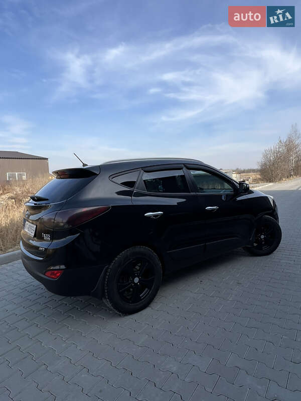 Позашляховик / Кросовер Hyundai ix35 2011 в Івано-Франківську