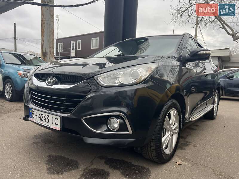 Позашляховик / Кросовер Hyundai ix35 2010 в Одесі