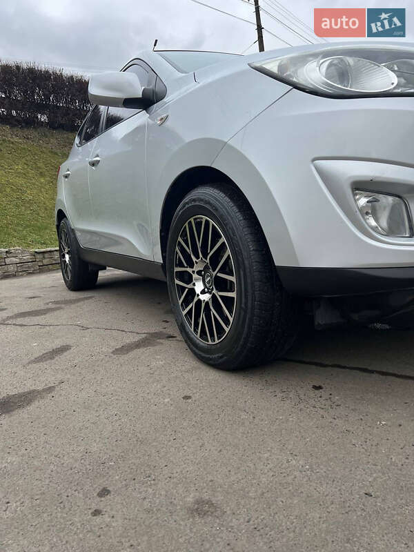 Внедорожник / Кроссовер Hyundai ix35 2013 в Луцке