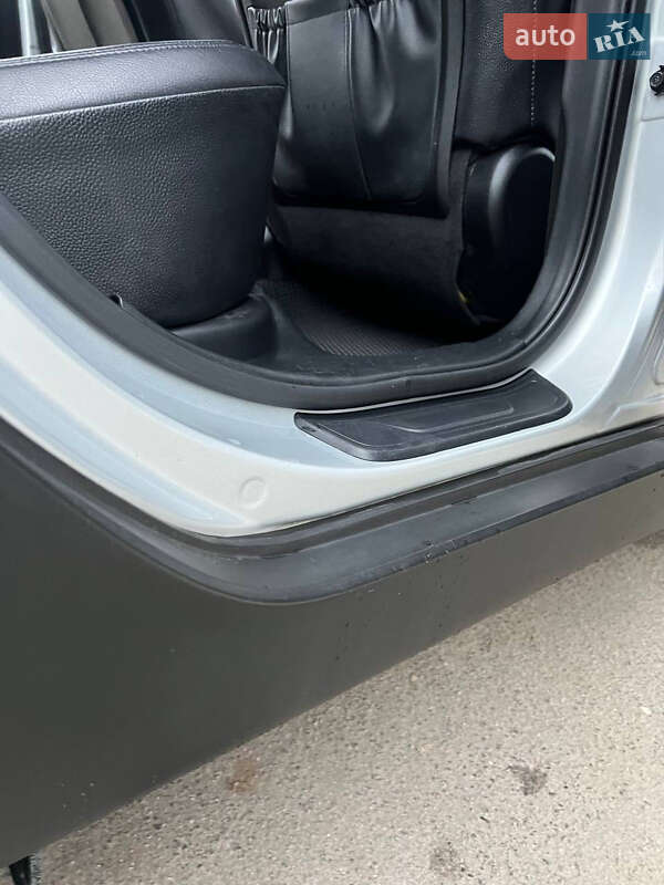 Внедорожник / Кроссовер Hyundai ix35 2013 в Луцке