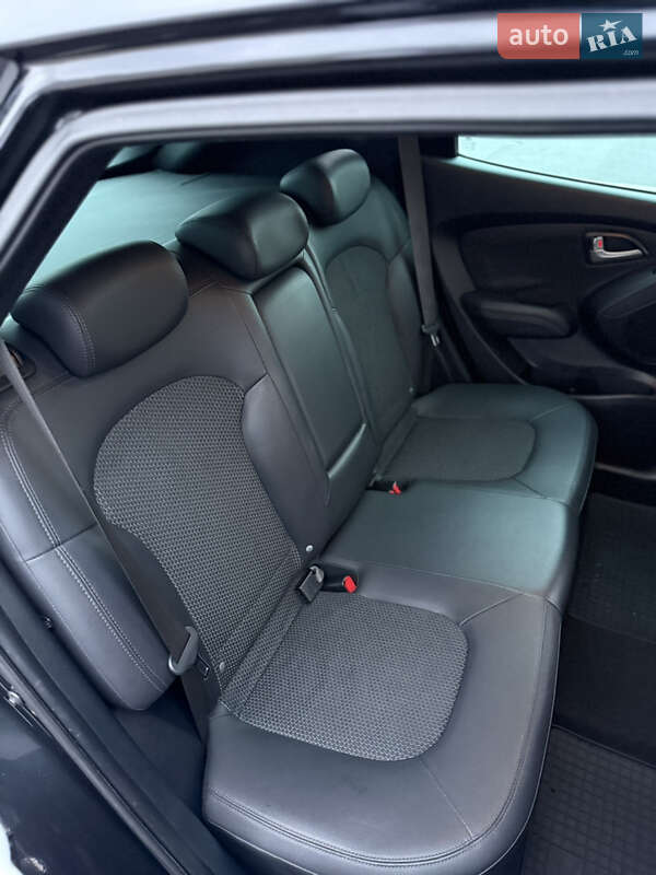 Позашляховик / Кросовер Hyundai ix35 2010 в Вінниці