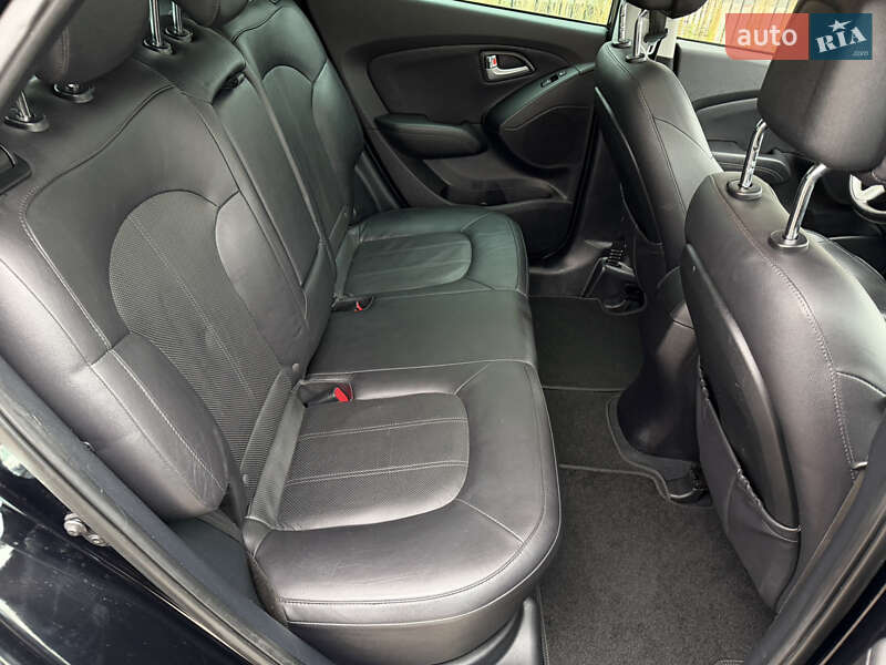 Позашляховик / Кросовер Hyundai ix35 2015 в Луцьку